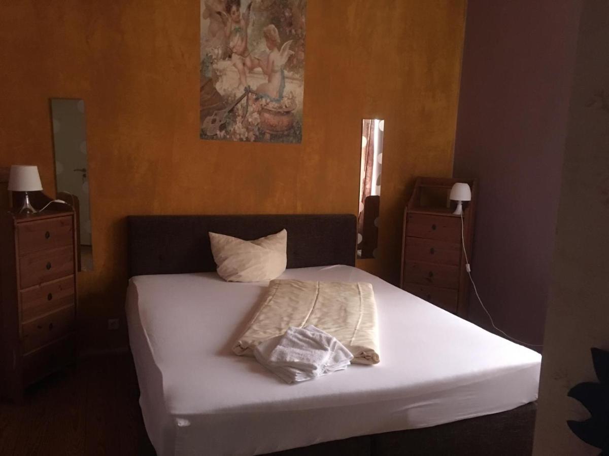 Wohnung In Kaiserslautern Extérieur photo